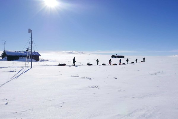 Quels sont les meilleurs conseils pour une expédition de ski de randonnée dans les Dolomites italiennes ?